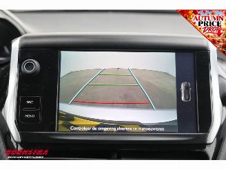Peugeot 208 1.2 PureTech Allure Apple/Android Navi Clima Cruise Camera 64.916 km! picture 21