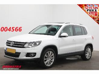 Tweedehands auto Volkswagen Tiguan 2.0 TDI Aut. 4Motion Sport&Style Pano Navi Clima Cruise SHZ PDC AHK 2014/7