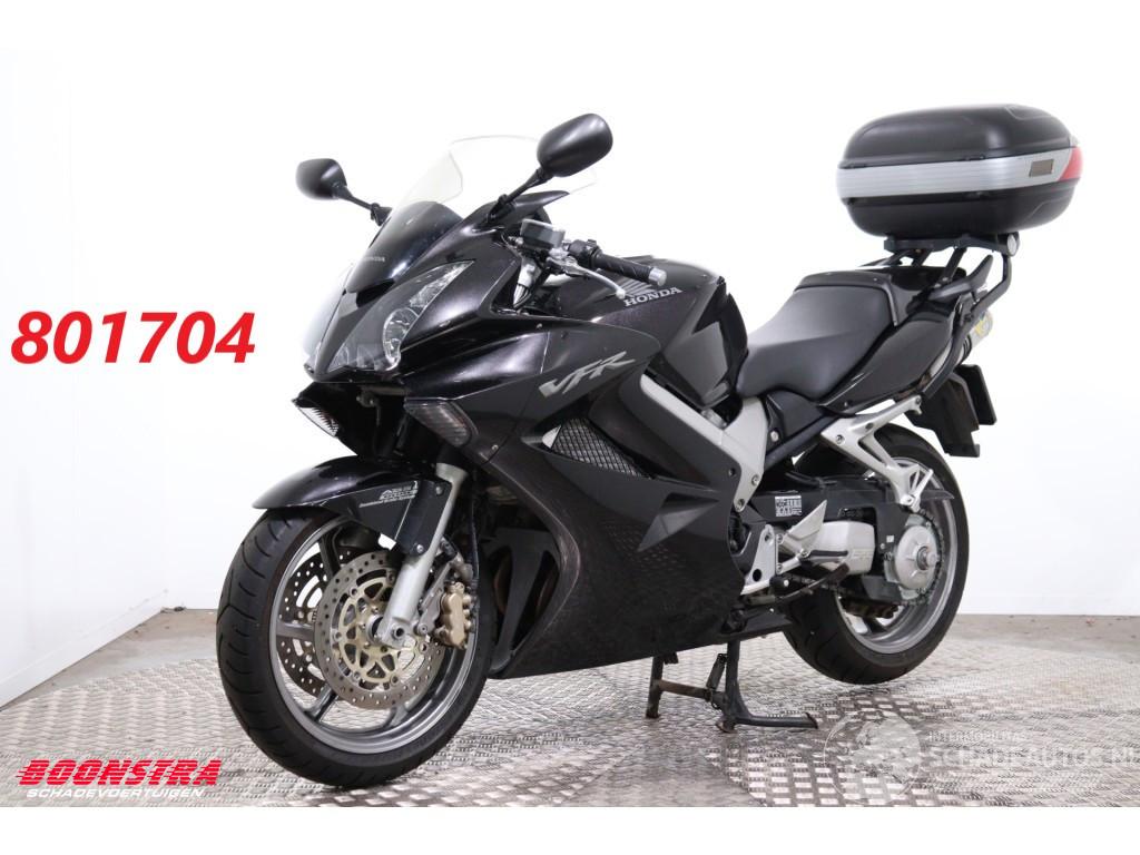 Honda VFR 800FI ABS Leo Vince Apple/Android 15.949 km!