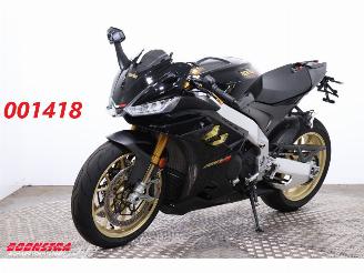krockskadad bil motor Aprilia RSV4 1100 Factory ABS LED Cruise Quickshift LapTimer 4.235 km! 2022/7