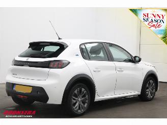 Peugeot e-208 EV Active Pack 50 kWh Apple/Android Navi Clima Cruise PDC picture 3