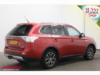 Mitsubishi Outlander 2.0 PHEV 4WD Limited Edition X-Line Schuifdak Leder Navi Clima Cruise Camera AHK picture 3