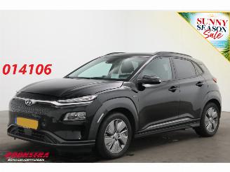 uszkodzony samochody osobowe Hyundai Kona EV Fashion 64 kWh LED ACC Krell Apple/Android Camera 2020/10