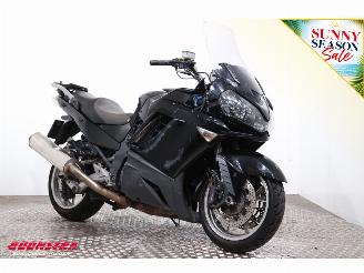 Kawasaki  1400 GTR ABS picture 2