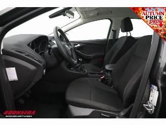 Ford Focus 1.0 Trend Edition 5-drs Airco Navi Cruise Airco PDC 51.689 km! picture 12