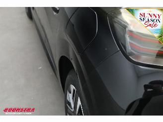 Peugeot 208 1.2 Hybrid 100 e-DCS6 Allure LED Apple/Android Clima Cruise picture 19