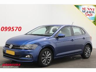 Damaged car Volkswagen Polo 1.0 TSI DSG Comfortline Business 5-drs ACC Navi Clima Apple/Android PDC 2020/8