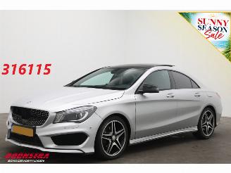 Voiture accidenté Mercedes Cla-klasse 180 AMG Ambition Pano Schuif/kantel Cruise Navi Clima PDC Bluetooth 2015/11