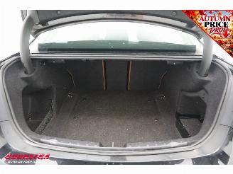 BMW 3-serie 318i Aut. Luxury Cruise Navi Clima Leder SHZ PDC picture 21