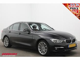 BMW 3-serie 318i Aut. Luxury Cruise Navi Clima Leder SHZ PDC picture 2