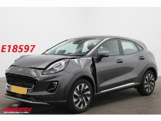 krockskadad bil auto Ford Puma 1.0 EcoBoost Hybrid Titanium Cruise Navi Clima SHZ Apple/Android Camera PDC 2023/8