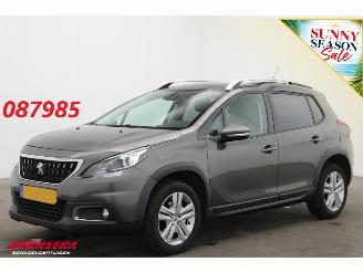 skadebil auto Peugeot 2008 1.2 PureTech Signature Cruise Navi Airco Apple/Android PDC 2019/9