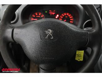 Peugeot Partner 120 1.6 HDi 75 L1 XR Airco picture 14