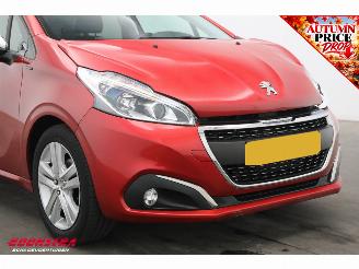 Peugeot 208 1.2 PureTech Signature Cruise Navi Apple/Android PDC Airco picture 6
