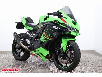 Kawasaki  Ninja ZX-4RR ABS Akrapovic 2.984 km! picture 2