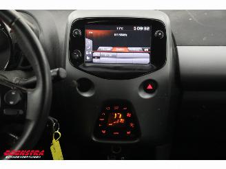 Toyota Aygo 1.0 VVT-i x-joy 5-drs Bluetooth Clima Cruise 63.169 km! picture 19