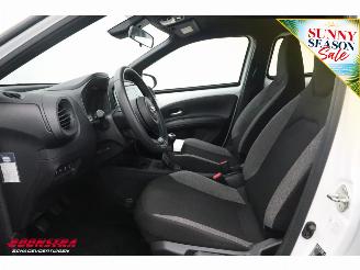 Toyota Aygo 1.0 VVT-i MT Play ACC Navi Airco Apple/Android Camera PDC picture 27