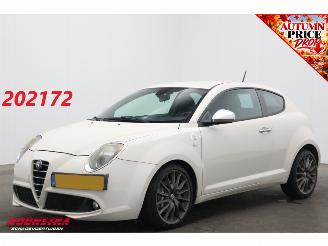 krockskadad bil auto Alfa Romeo MiTo 1.4 T Quadrifoglio Verde Navi Clima Camera PDC 2012/9