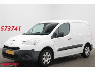 krockskadad bil bedrijf Peugeot Partner 120 1.6 HDI L1 XR Profit + 2014/3