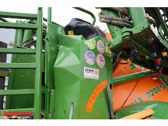 Amazone  UX 3200 Veldspuit Feldspritze BY 2013 793 Uur picture 9