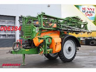 krockskadad bil machine Amazone  UX 3200 Veldspuit Feldspritze BY 2013 793 Uur 2013/6