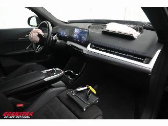 BMW iX1 eDrive20 67 kWh M Sport Pano ACC Navi Clima SHZ Apple/Android Camera PDC AHK picture 15