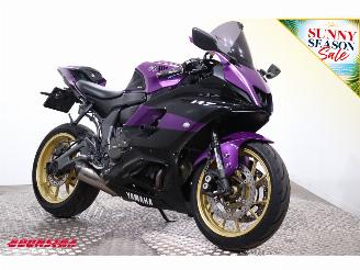 Yamaha  R7 ABS LED Dominator Quickshift picture 2