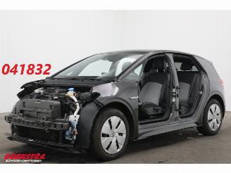 krockskadad bil auto Volkswagen ID.3 Pro Edition 58 kWh Teilediebstahl ACC LrHZ SHZ Virtual Apple/Android Camera PDC 2023/4