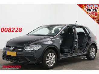 Vaurioauto  passenger cars Volkswagen Polo 1.0 MPI Teilediebstahl Edition Cruise Airco Virtual Apple/Android PDC 2025/10