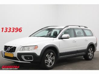 krockskadad bil auto Volvo Xc-70 2.4 D5 Aut. Momentum Cruise Clima Leder PDC 2012/3