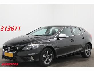 damaged passenger cars Volvo V-40 2.0 D2 R-Design Business Clima Navi Leder SHZ Cruise 2015/12