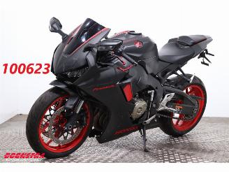 skadebil motor Honda CBR 1000 RR Fireblade LED ABS Quickshift 2019/3