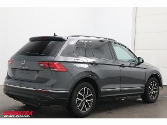 Volkswagen Tiguan 2.0 TDI DSG Life Business ACC Navi Clima Camera PDC picture 3