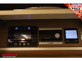 Carthago  Chic S-Plus i61 XL LE 3.0 M.Jet Aut. Level Luchtvering Dakairco Solar TV Garage Navi Clima Camera Cruise picture 35
