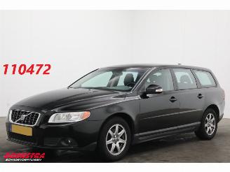 Coche accidentado Volvo V-70 2.0D Kinetic Cruise Navi Clima Leder PDC 2009/5