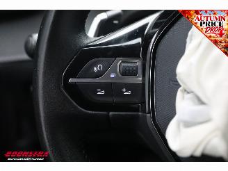 Peugeot 2008 1.2 PT Aut. Allure Camera Cruise Navi Clima Virtual Apple/Android PDC picture 22