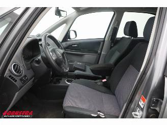 Suzuki SX4 1.6 Comfort Aut. Clima SHZ PDC picture 11