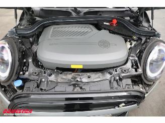 Mini Electric SE Yours 33 kWh Pano ACC Navi Clima SHZ Leder Apple/Android Camera PDC picture 8