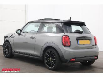 Mini Electric SE Yours 33 kWh Pano ACC Navi Clima SHZ Leder Apple/Android Camera PDC picture 4