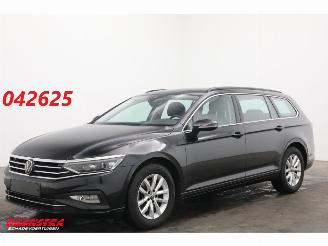 Volkswagen Passat Variant 2.0 TDI DSG Comfortline ACC Navi Clima Ergo Act. SHZ Apple/Android Camera PDC 2024/4