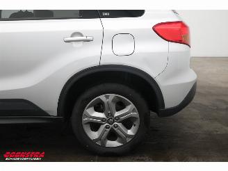 Suzuki Vitara 1.6 Exclusive Cruise Clima Bluetooth Camera PDC AHK picture 5
