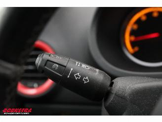 Opel Corsa 1.4-16V Sport OPC-Line Panoramadak Cruise Clima PDC picture 14