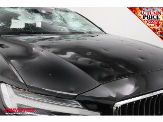 Volvo V-60 2.0 T8 Twin Engine AWD R-Design Pano Navi Virtual Memory Leder SHZ LrHZ Camera PDC AHK picture 10