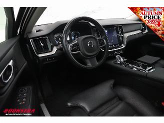 Volvo V-60 2.0 T8 Twin Engine AWD R-Design Pano Navi Virtual Memory Leder SHZ LrHZ Camera PDC AHK picture 22