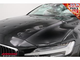Volvo V-60 2.0 T8 Twin Engine AWD R-Design Pano Navi Virtual Memory Leder SHZ LrHZ Camera PDC AHK picture 11