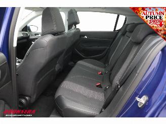 Peugeot 308 1.2 PT Aut. Premium Panorama Navi Clima Camera PDC AHK Cruise Apple/Android picture 18