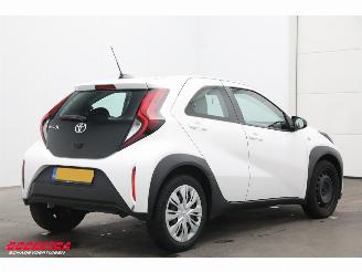 Toyota Aygo 1.0 VVT-i MT Play Cruise Airco Bluetooth Camera picture 3