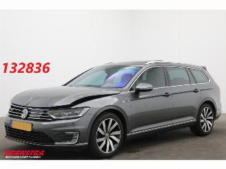 Voiture accidenté Volkswagen Passat Variant 1.4 TSI GTE DSG Highline ACC Navi Clima SHZ Ergo Act. Apple/Android Camera PDC AHK 2015/12
