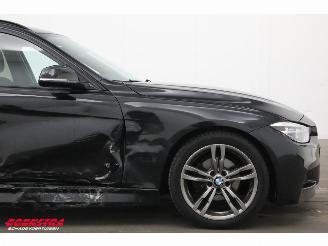 BMW 3-serie 318i Aut. M-Sport PDC Navi Clima LED LMV HIFI picture 9