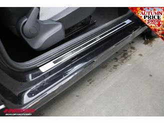 Volkswagen Up! 1.0 high up! Black Airco Navi LMV picture 8
